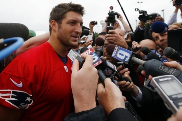 Tebow's Woes Continue