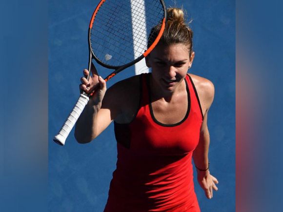 Halep Survives Long Volleys to Face Wozniacki in Aussie Final