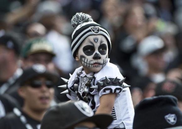 The Raiders Are Now a Faux Political Football in Las Vegas
