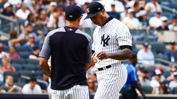 Aroldis Chapman Gets Booed Off Mound after Ugly Ninth Inning