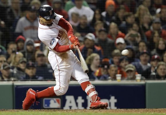 ALCS: Red Sox Remember They're the Red Sox, Win at Fenway