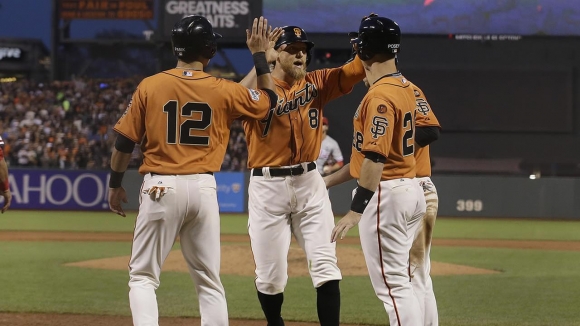 Somehow, Giants Remain in the NL West Chase