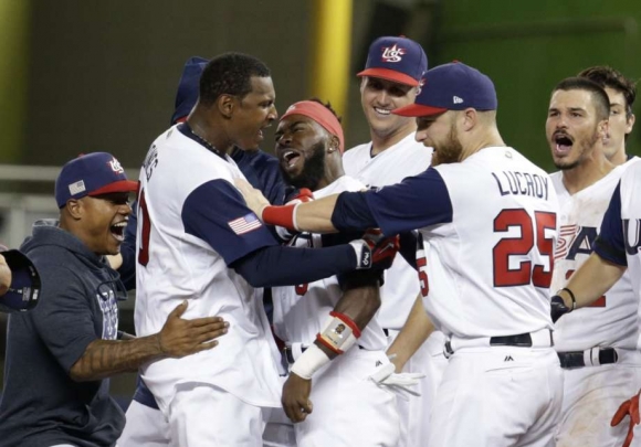 USA Survives WBC Opener with a Walk-Off 