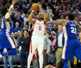 Gordon, Rockets Give NBA the Season's First Buzzer-Beater