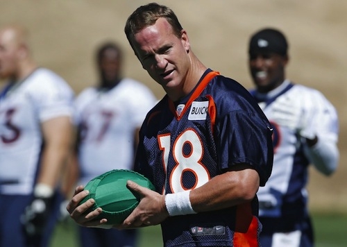 Peyton Manning Goes Green during Offseason Practice