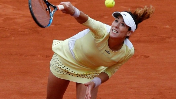 Serena Out-Powered; Muguruza Wins French Open