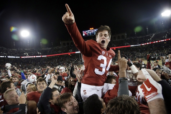 Stanford Kicker Somehow Hits Top of Upright