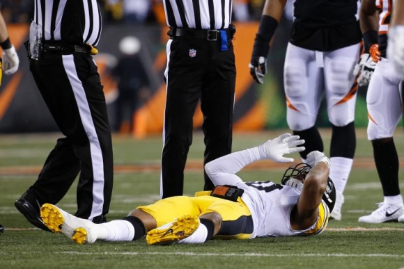 Beyond Scary: Steelers' Shazier Barely Avoids Paralysis