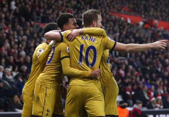 Tottenham Keeps Pace Because That's What They Do
