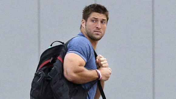 Tebow Mania Heads to New England