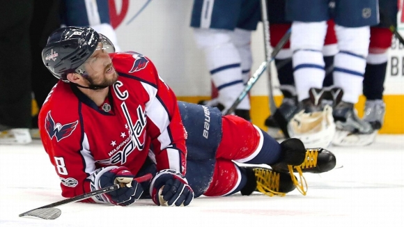 Alex Ovechkin's Leg Is Pretty Messed Up