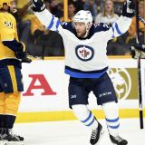 Winnipeg Jets Strafe Predators, Become Canada's Team