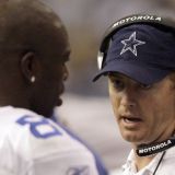 Terrell Owens Publicly Questions Jason Garrett's Continued Employment