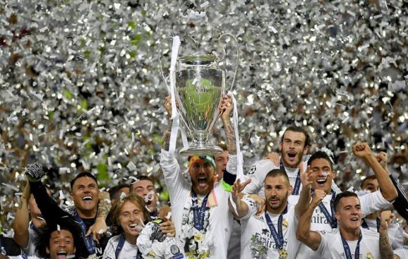 Reds 'Keeper Literally Hands Champions League Title to Real Madrid