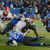 Kentucky Looking to Do What Home Dogs Do