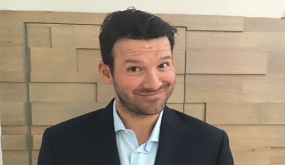 Tony Romo Is Practicing Witchcraft in the CBS Broadcast Booth