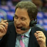 Kevin Harlan Calls Basketball Game Despite Tragic Courtside Beer Spill