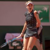 French Open: 17-Year-Old Anisimova Dumps Defending Champ Halep