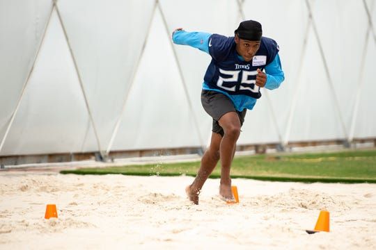The Titans Have Installed a Sand Pit to Maximize Training Camp Fun