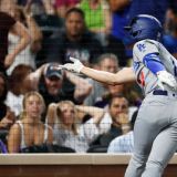 Enrique Hernández Dedicates His Late Inning Homer to a Group of Drunken Bros