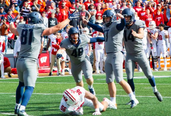 Illinois Traps the Badgers Looking Ahead