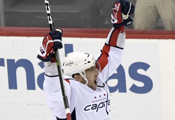 Ovechkin Snipes His 700th NHL Goal