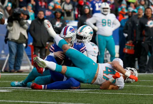 Notorious QB Mangler Kiko Alonso Targets Rookie Josh Allen