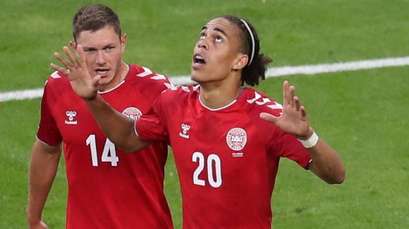 Denmark Tops Peru and Keeps on Dreaming