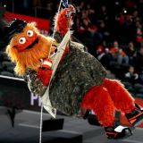 Flyers Reign in the Stadium Series Rain