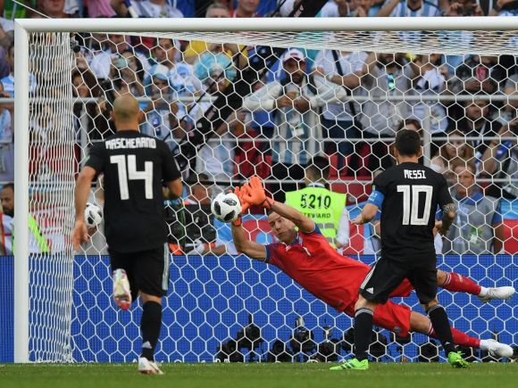 Iceland Earns a Heroic Point against Argentina; Messi Misses a Penalty