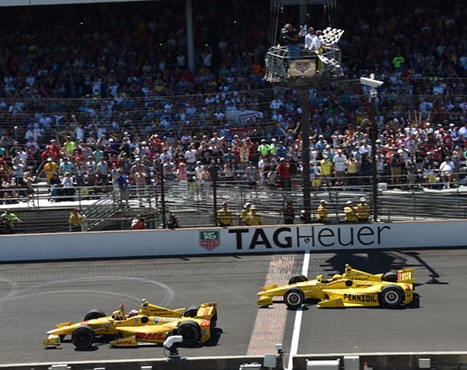 Yank Passes Crashes without Stopping to Help; Claims Indy 500
