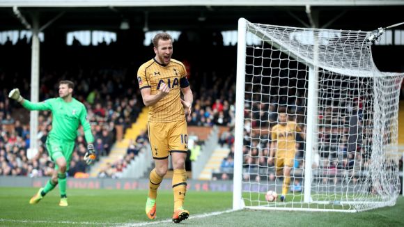 Kane Ends August Curse as Spurs Smack Fulham