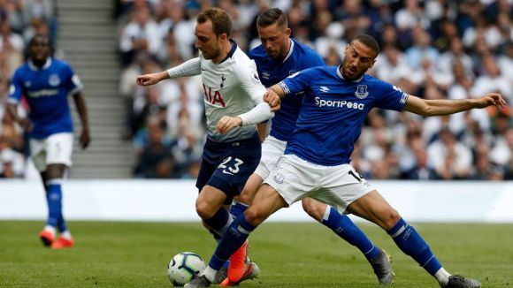 Spurs Tread Water in Their Draw with Everton