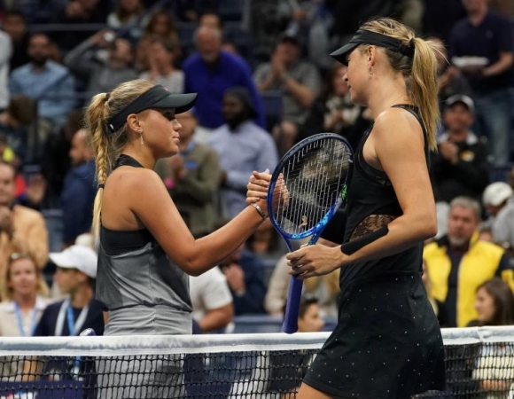This Sharapova-Kenin Volley Highlighted the Night