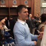 The full photo, and it's not a full monty.