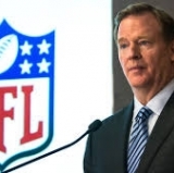 Should the NFL Have Made Calls on Michael Sam's Behalf?
