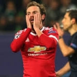 Manchester United Can't Buy a Three-Pointer