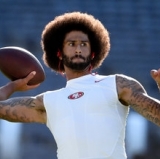 Dolphins Dip Kaep; Sign Cutler as Tannehill Replacement