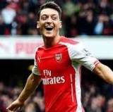 Özil Saves Gunners from Red Faces against Newcastle