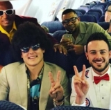 Cubs Do Their Themed Road Trip Thing on the West Coast