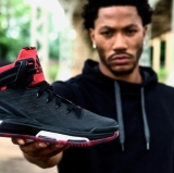 Derrick Rose Doesn't Care Much for Triangles