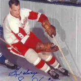 Gretzky: NHL Should Retire Gordie Howe's No 9