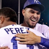 Hosmer, Pérez Leave Padres Yard, Take World Series' Home Advantage with Them