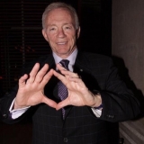 Jerry Jones Has a QB Decision to Make