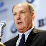 Big Ten Commish: Let the High School Jocks Turn Pro