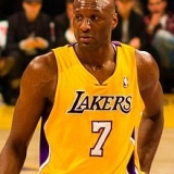 Report: Lamar Odom Missing for 72 Hours; May Be on Drug Binge