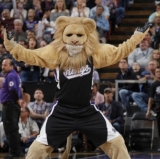 Maloof Spoof: Sacramento Kings' Fans Answer Full Page of Fawning