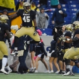 Houston Can't Handle Navy's Option, Opts Out of Playoffs