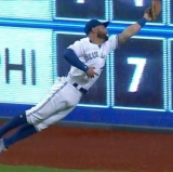 Blue Jays' Pillar Is a One-Man Outfield