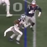 Zeke Elliott Leaves His Bath Towel at Home on Thanksgiving